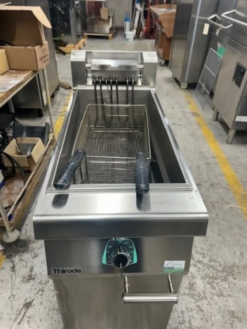 FRITEUSE ELECTRIQUE THIRODE 