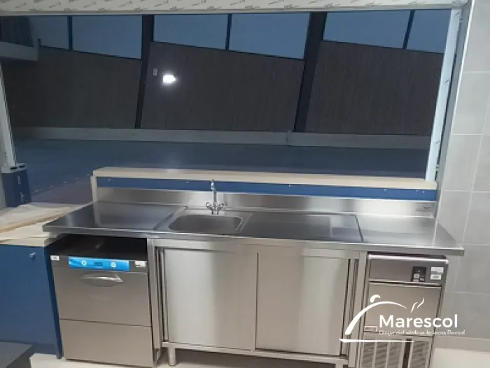 Hall du CCEL, Colombier-Saugnieu (69)